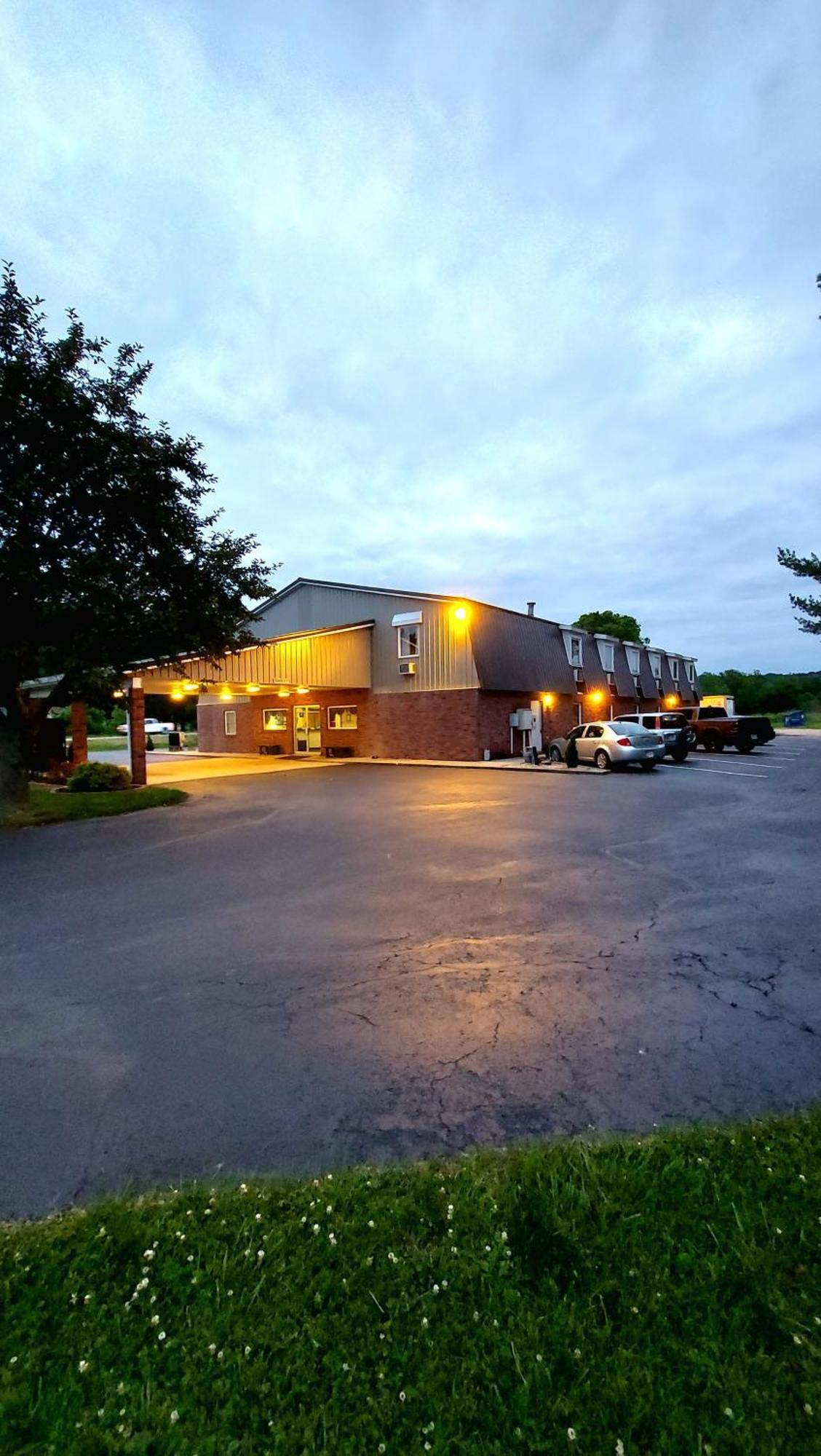 Patriot Inn Spencer Zewnętrze zdjęcie